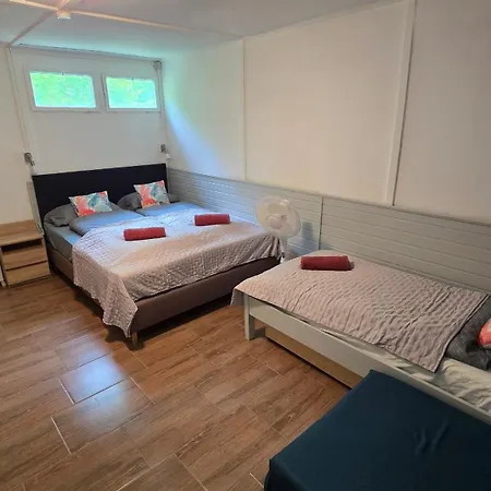 Gesztenyes Ueduelo Apartament *