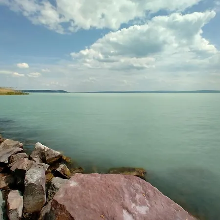Gesztenyés üdülő * Balatonudvari