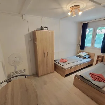 Apartment Gesztenyes Ueduelo